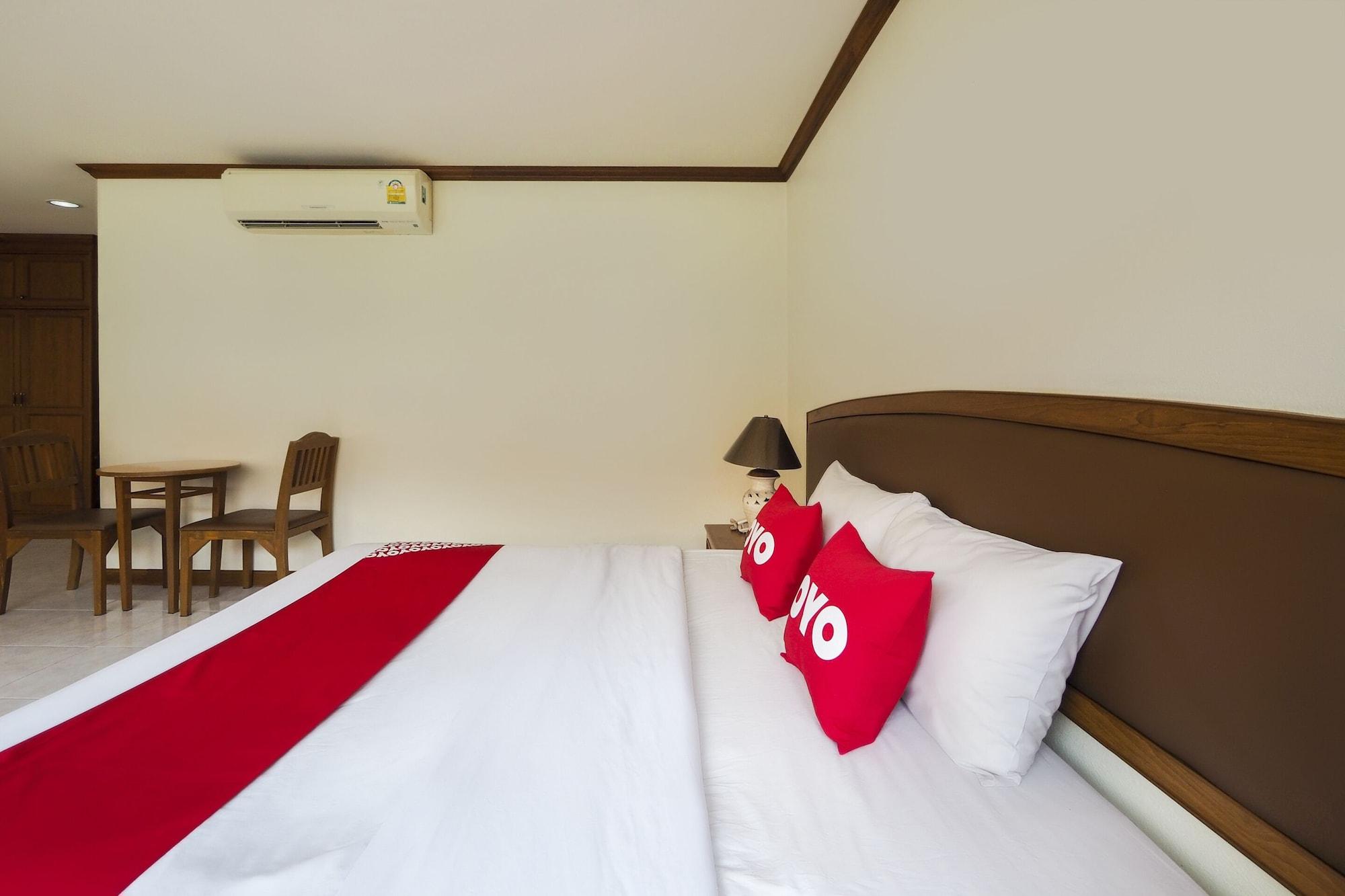 Oyo 859 Golden Land Hotel チェンライ エクステリア 写真