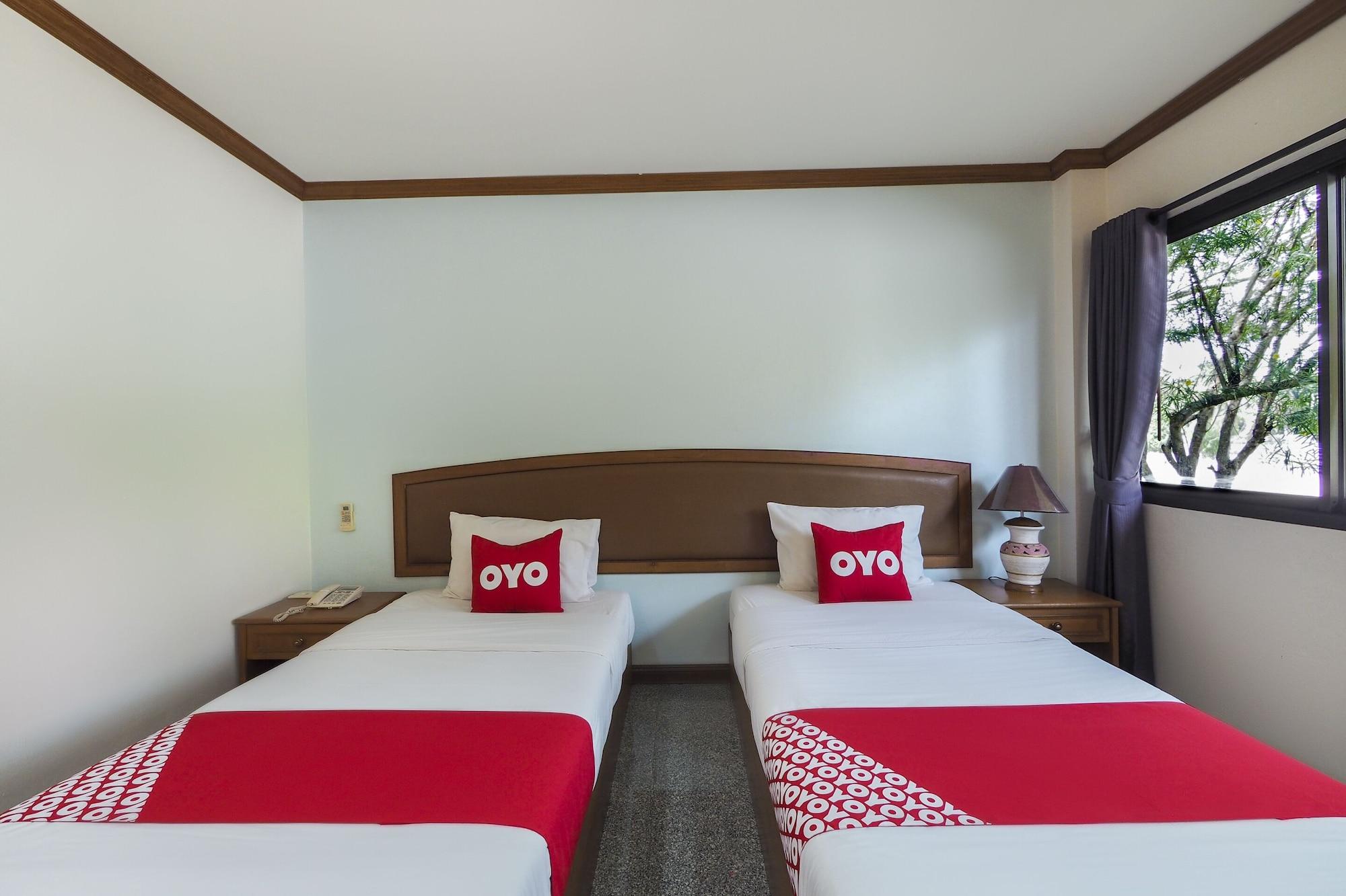Oyo 859 Golden Land Hotel チェンライ エクステリア 写真