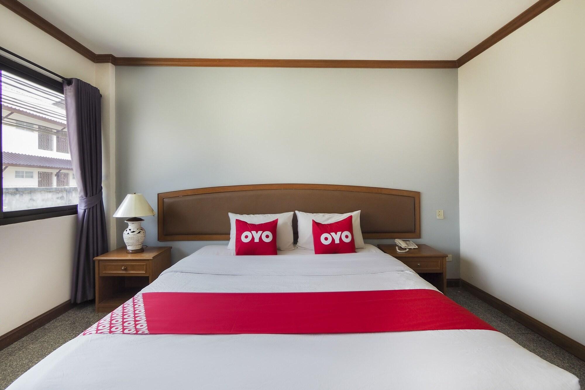 Oyo 859 Golden Land Hotel チェンライ エクステリア 写真